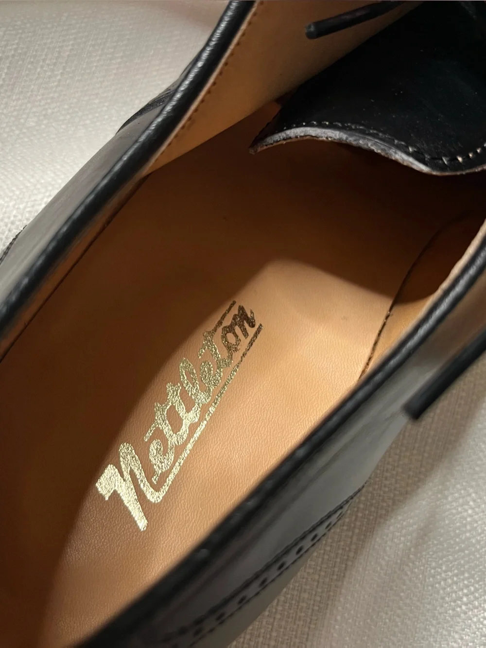 Vintage Nettleton Wingtip Leather Oxfords Fleur De Lis Medallion Brogue Rare